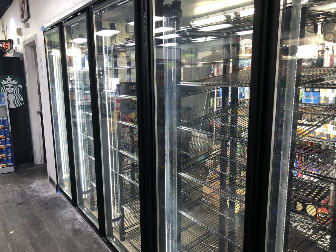 Walk in Cooler Heated Glass Door and shelving, PCD-01